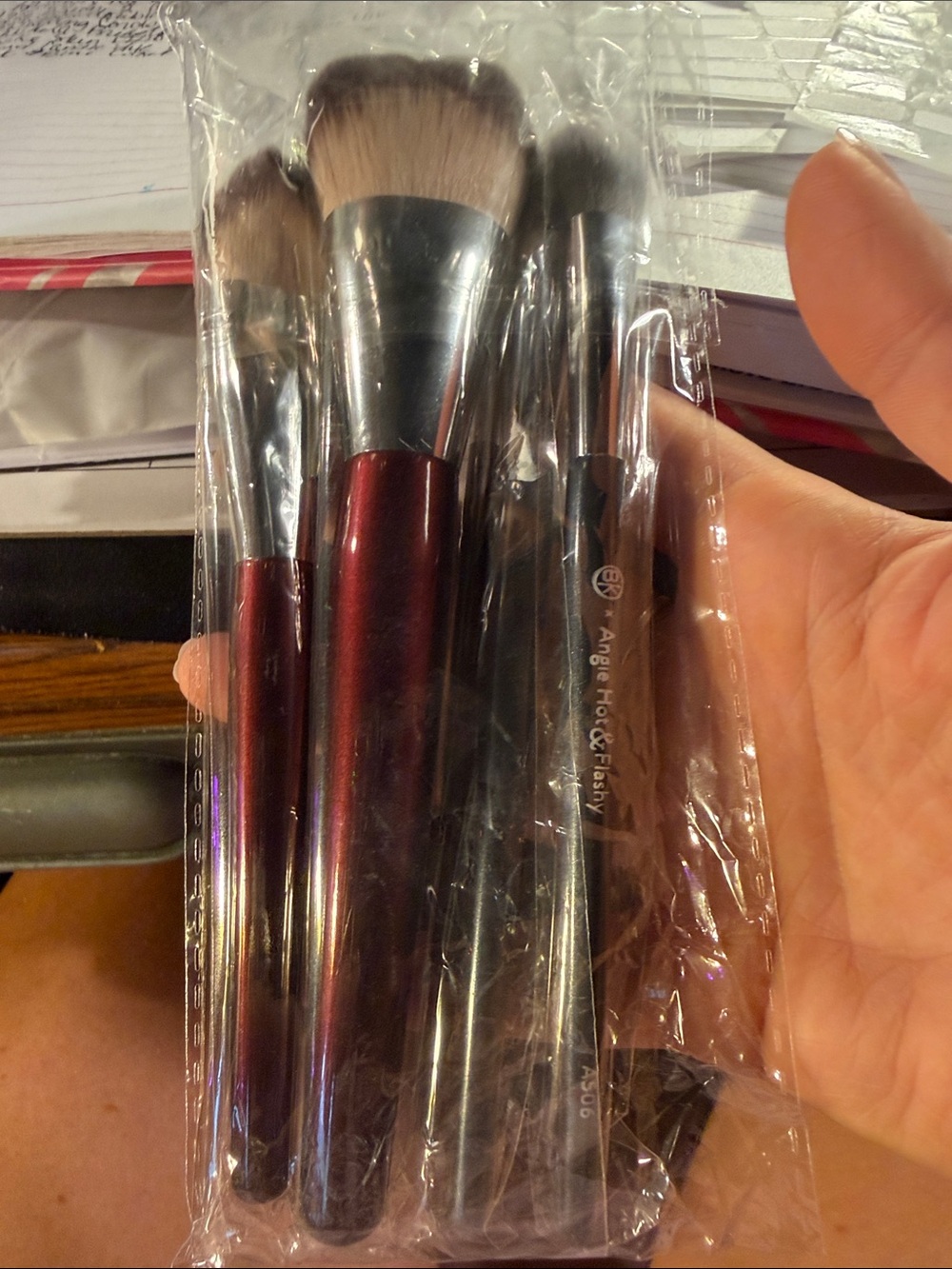 5-Piece Women's Makeup Brush Set - Burgundy Handles